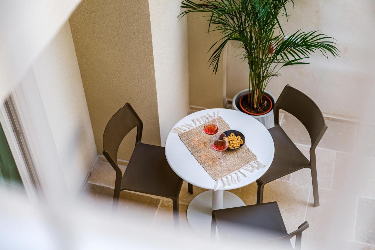 Helloapulia Charming Palazzo Clemente - Self-Catering Suites With Aircondition Monopoli Exterior foto