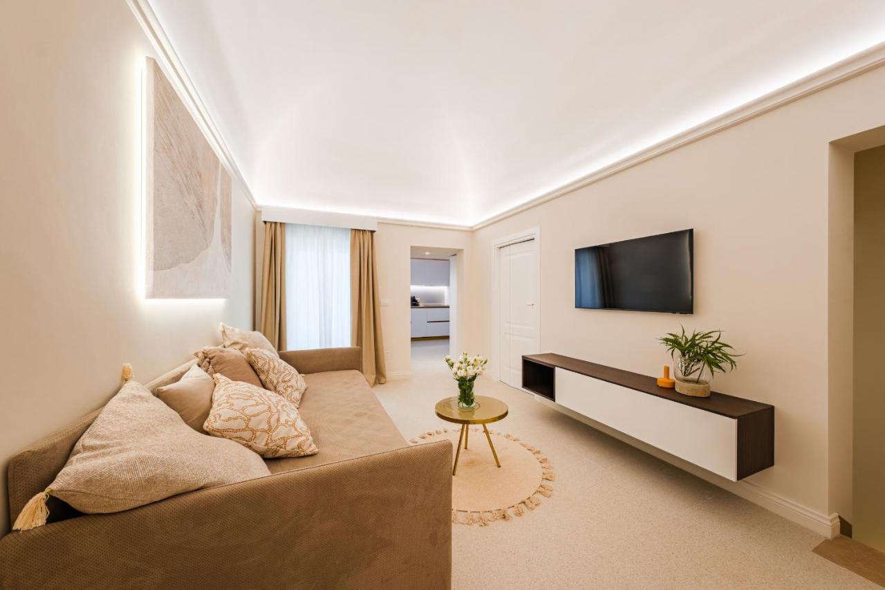 Helloapulia Charming Palazzo Clemente - Self-Catering Suites With Aircondition Monopoli Exterior foto