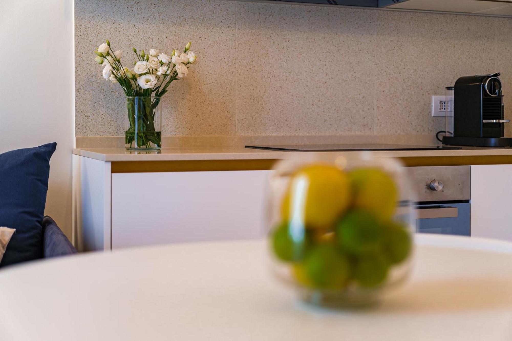 Helloapulia Charming Palazzo Clemente - Self-Catering Suites With Aircondition Monopoli Exterior foto